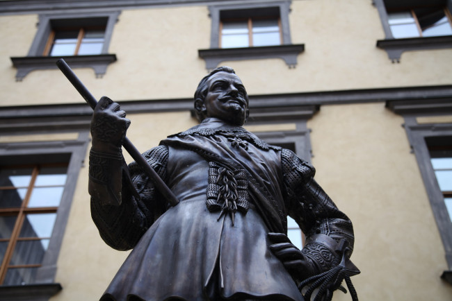 Обои картинки фото разное, рельефы,  статуи,  музейные экспонаты, статуя