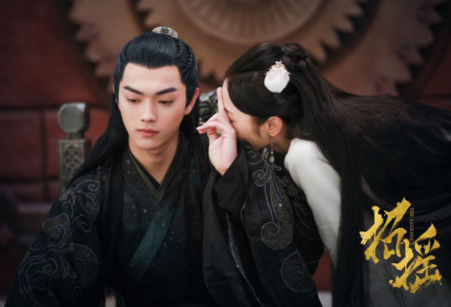 Обои картинки фото кино фильмы, the legends, парень, девушка, жест