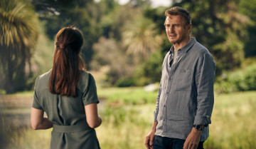 Картинка blacklight+||+2022 кино+фильмы blacklight игра теней лиам нисон боевик триллер liam neeson travis block кадры из фильма фильм актер