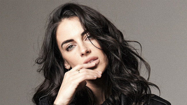 Обои картинки фото девушки, jessica lowndes, брюнетка, лицо