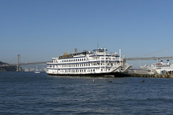 Картинка корабли теплоходы туристический теплоход