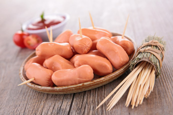 Картинка еда колбасные+изделия соус сардельки