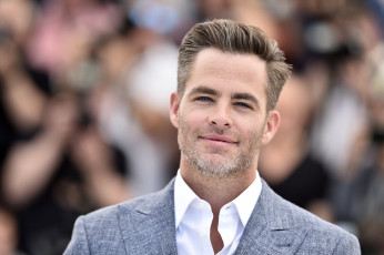Картинка мужчины chris+pine актер лицо щетина пиджак