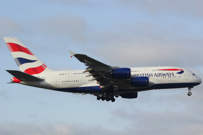 Обои картинки фото airbus a380, авиация, пассажирские самолёты, полет, небо, самолет