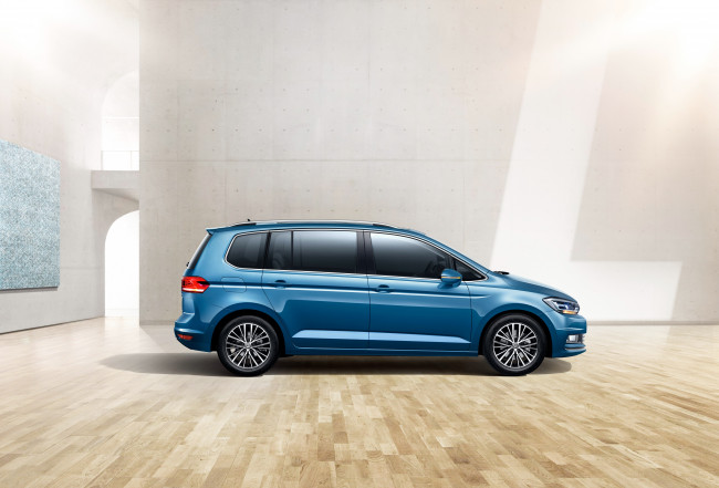 Обои картинки фото автомобили, volkswagen, touran, l, 2016г
