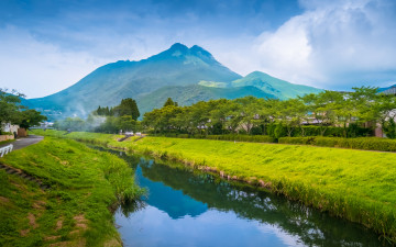 Картинка города -+пейзажи река дома холмы