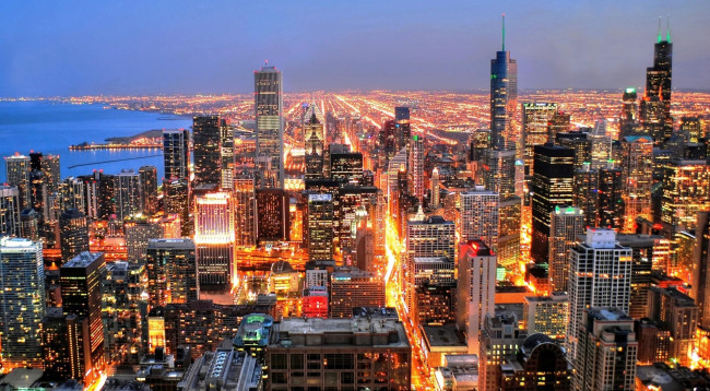 Обои картинки фото города, - огни ночного города, город, дома, здания, улица, панорама, огни, море