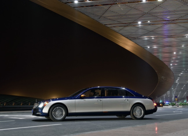 Обои картинки фото автомобили, maybach, мерседес, майбах, синий, огни, maybach 62, седан, представительский класс, mercedes