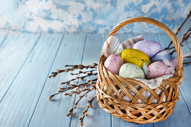 Обои картинки фото праздничные, пасха, корзина, яйца, верба
