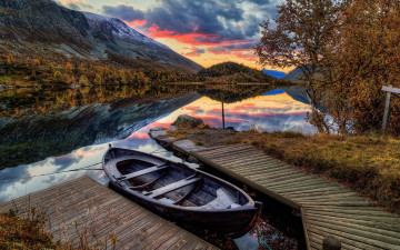 Картинка корабли лодки +шлюпки горы озеро лодка мостки