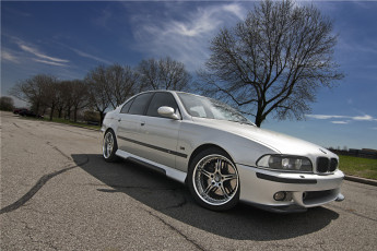 Картинка автомобили bmw m5