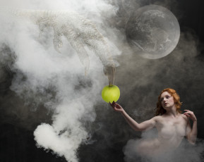 Картинка фэнтези фотоарт ева яблоко лапа