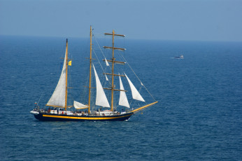 Картинка корабли парусники паруса