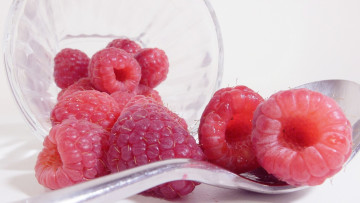 Картинка еда малина ложка ягоды макро