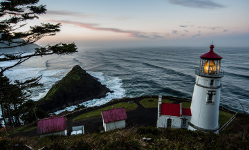 Картинка природа макро океан горизонт маяк берег дымка