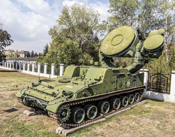 Обои картинки фото sa-4 ganef radar, техника, военная техника, вооружение, музей