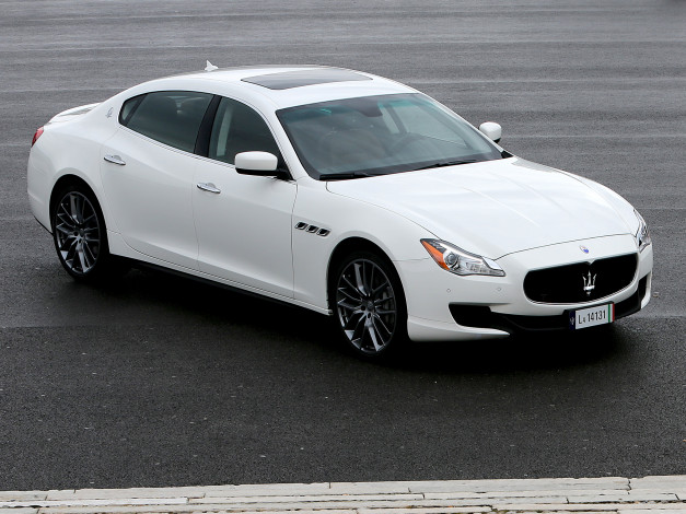 Обои картинки фото автомобили, maserati, светлый, 2013г, quattroporte