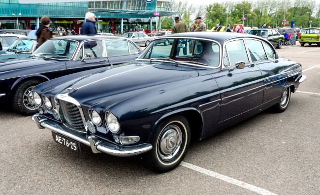 Обои картинки фото jaguar mk 10 1966, автомобили, выставки и уличные фото, автошоу, выставка, история, ретро