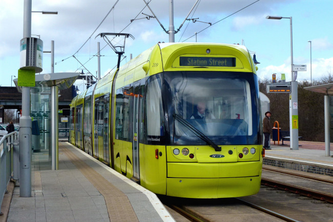 Обои картинки фото техника, трамваи, рельсы, город, трамвай