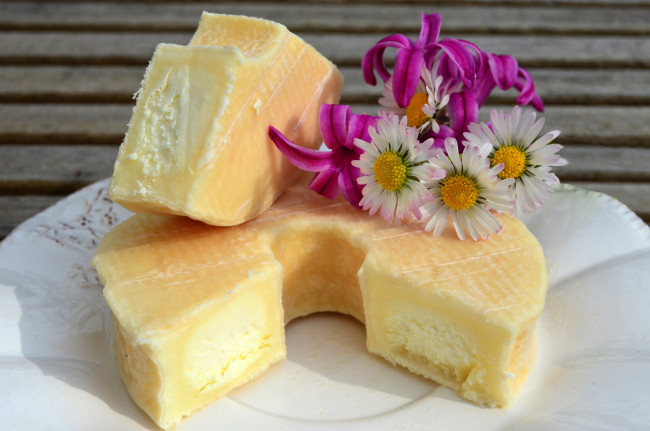 Обои картинки фото еда, сырные изделия, снедь