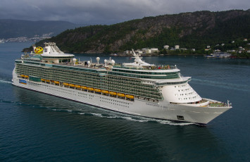 Картинка independence+of+the+seas корабли лайнеры круиз лайнер