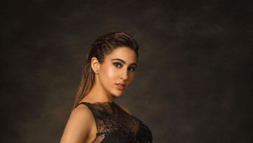 Картинка девушки sara+ali+khan актриса лицо