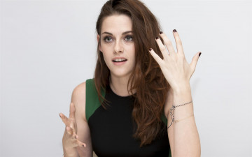 Картинка девушки kristen+stewart жест