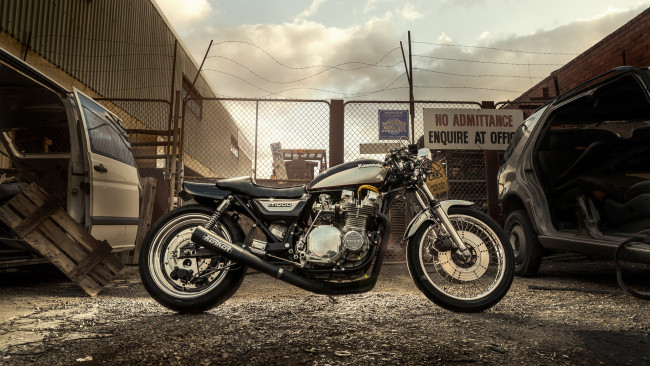 Обои картинки фото мотоциклы, kawasaki, kz1000