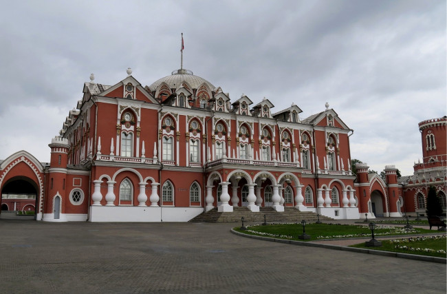 Обои картинки фото петровский путевой дворец, города, москва , россия, петровский, путевой, дворец, москва