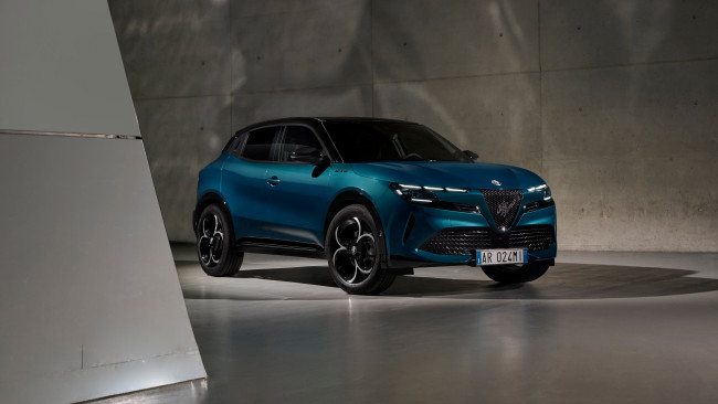 Обои картинки фото alfa romeo milano ibrida 2024, автомобили, alfa romeo, alfa, romeo, milano, ibrida, альфа, ромео, милано, кроссовер, нoвая, модель