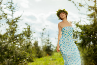 Картинка девушки -unsort+ брюнетки +шатенки сарафан венок