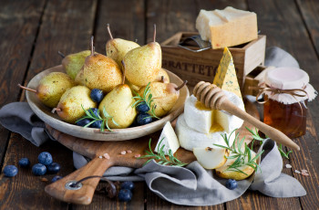 Картинка еда разное сыр мёд голубика груши ягоды