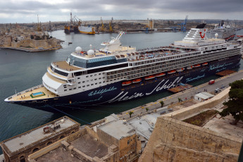 Картинка mein+schiff корабли лайнеры costa fortuna