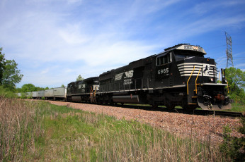 Картинка техника поезда железная дорога рельсы локомотив состав