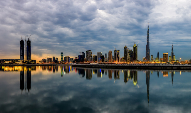 Обои картинки фото города, дубай , оаэ, панорама, небоскрёбы, мегаполис, вечер