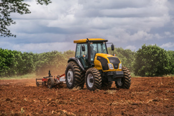 Картинка техника тракторы valtra