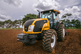 Картинка техника тракторы valtra