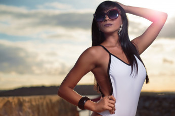 Картинка девушки -unsort+ брюнетки +шатенки взгляд лицо