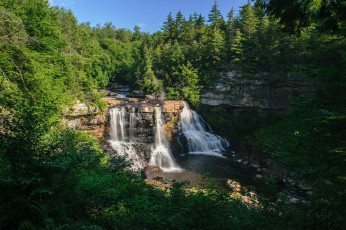 Картинка природа водопады лес река водопад
