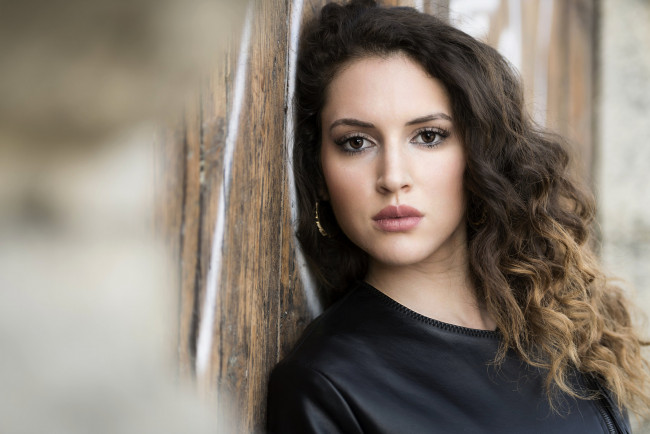 Обои картинки фото девушки, -unsort , лица,  портреты, взгляд, лицо