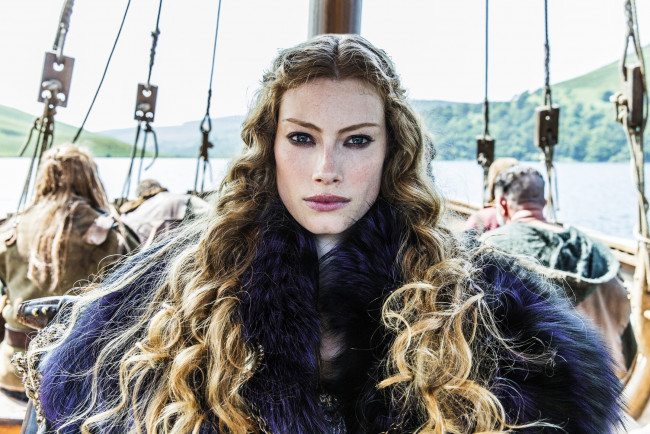 Обои картинки фото кино фильмы, vikings , 2013,  сериал, alyssa, sutherland, aslaug