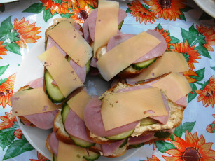 Картинка еда бутерброды +гамбургеры +канапе хлеб колбаса огурцы сыр