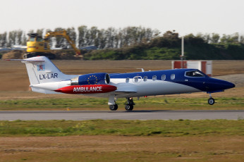 Картинка авиация лёгкие+и+одномоторные+самолёты взлет самолет полоса аэропорт