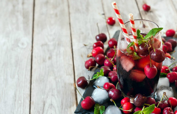 Картинка еда напитки +коктейль напиток лед трубочки стакан вишни лимонад мята