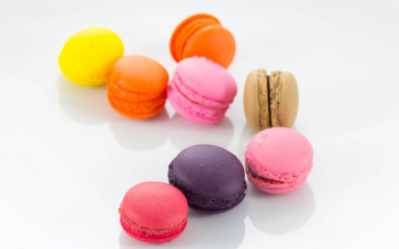 Картинка еда макаруны macaron almond cookies dessert sweet colorful макарун десерт печенье