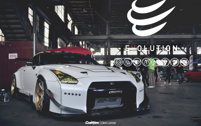 Обои картинки фото автомобили, выставки и уличные фото, nissan