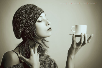 Картинка календари компьютерный+дизайн посуда кружка чашка лицо профиль шапка женщина calendar