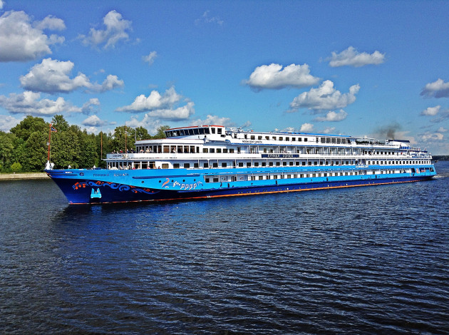 Обои картинки фото лунная соната, корабли, теплоходы, лунная, соната, теплоход, река, круиз