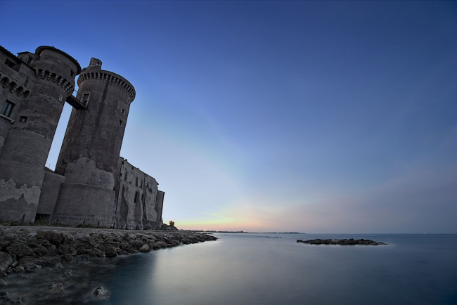 Обои картинки фото santa, severa, castle, italy, города, дворцы, замки, крепости, море