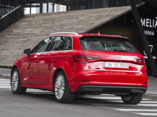 Картинка автомобили audi e-tron красный sportback 2014г 8v a3